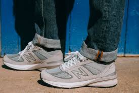 New Balance 990v5